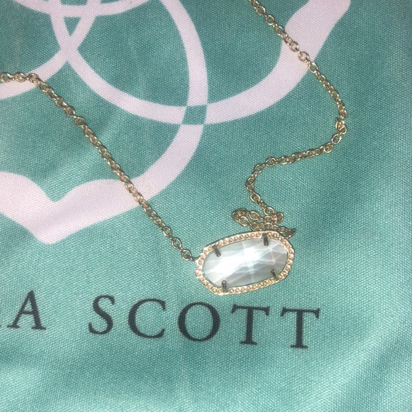 Kendra Scott Pendant Necklace - Picture 3 of 5